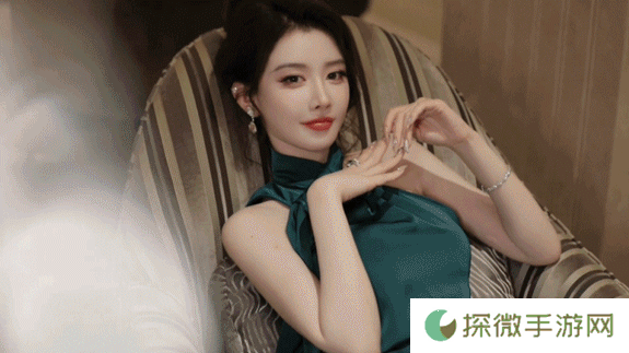 张庭女儿回应外貌争议 15岁T台秀的动态图